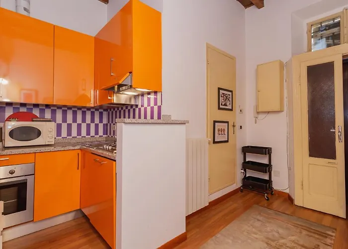 Lägenhet Lovely Flat Crocetta 1